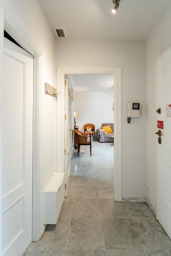 Chic By The Cathedral Appartement Sevilla Buitenkant foto