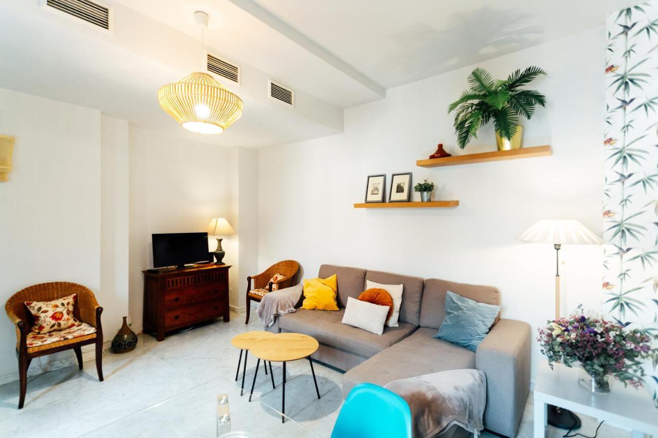 Chic By The Cathedral Appartement Sevilla Buitenkant foto