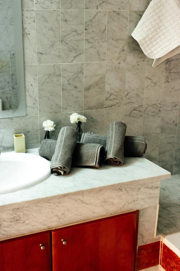 Chic By The Cathedral Appartement Sevilla Buitenkant foto